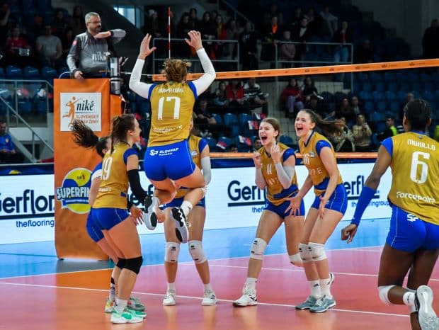 VKP Bratislava oslavuje zisk prvej Trofeje Štefana Pipu v histórii