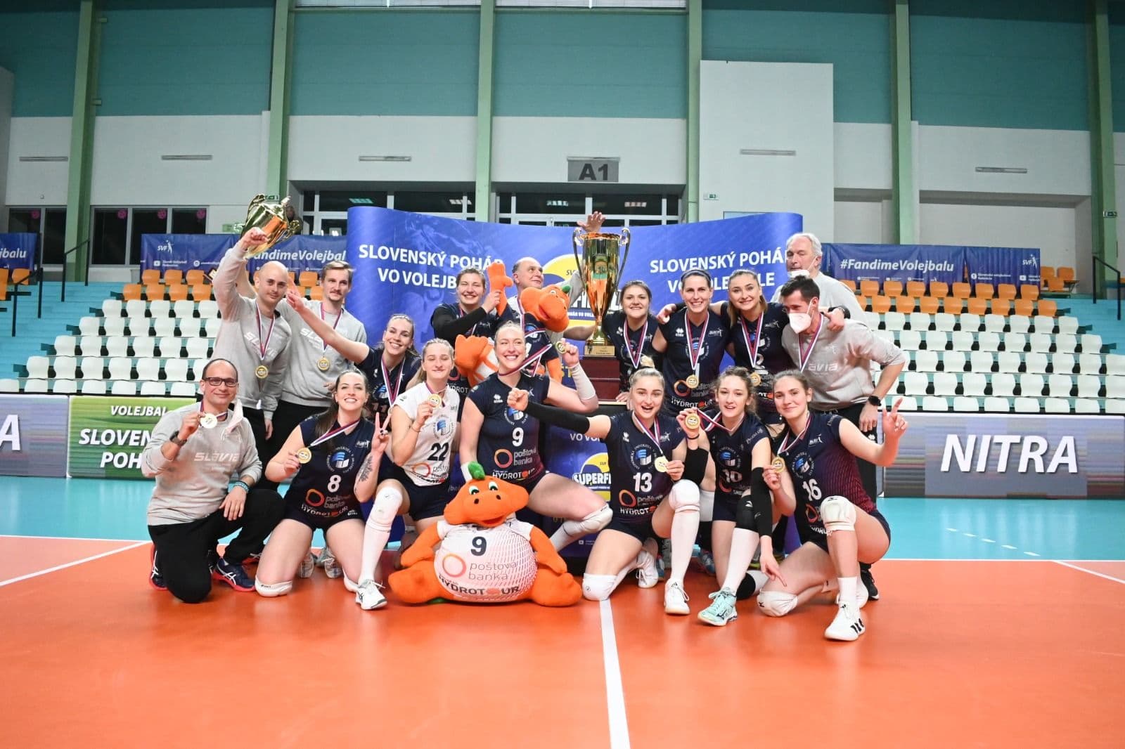 Slávia EU získala pätnástykrát Slovenský pohár a premiérovo Trofej Štefana Pipu