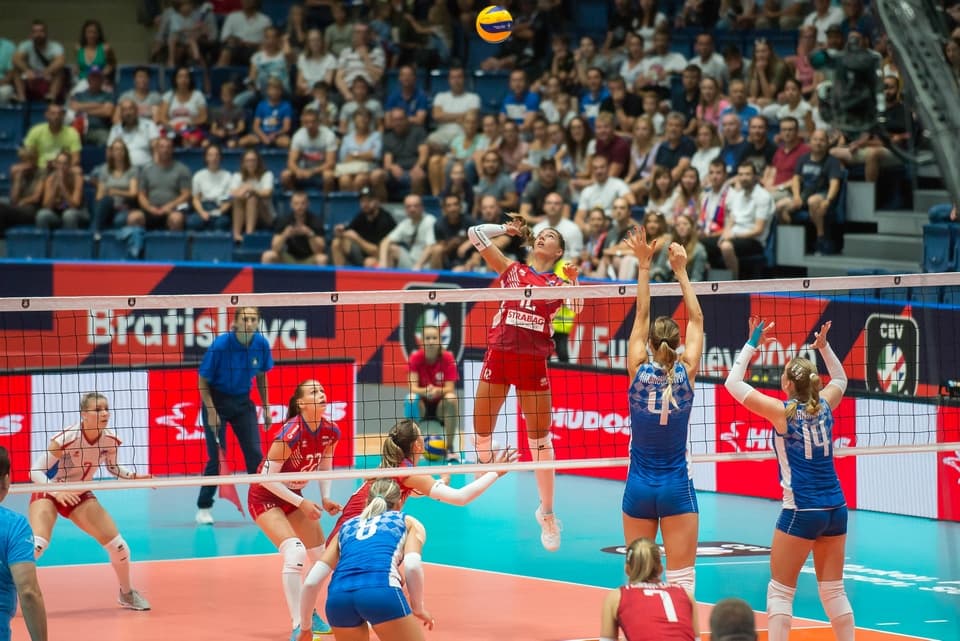 Základy taktiky a techniky HČJ - útočný úder