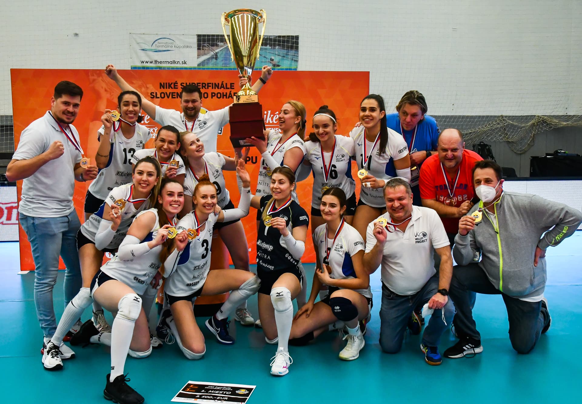 Hráčky Volley project UKF Nitra získali premiérovo Trofej Štefana Pipu