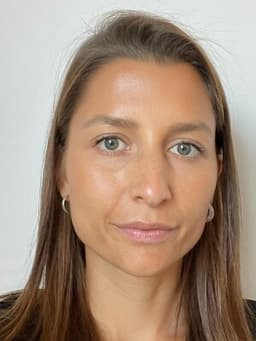 Viktória Nemlaha