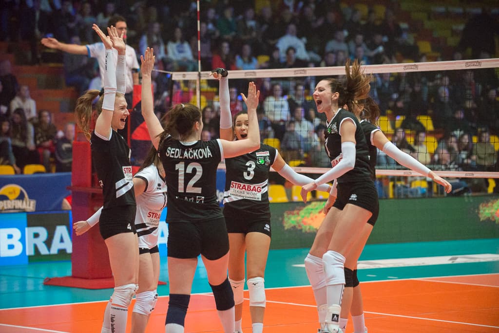 Pezinčanky po prvý raz získali Slovenský pohár aj Trofej Štefana Pipu