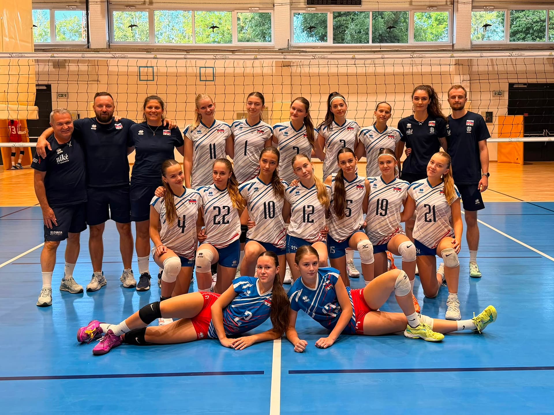 Slovenky do 16 rokov zvládli v Békéscsabe oba prípravné duely víťazne