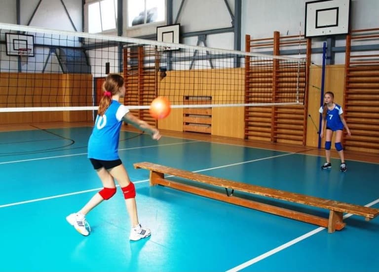 Volejbalové pohybové hry