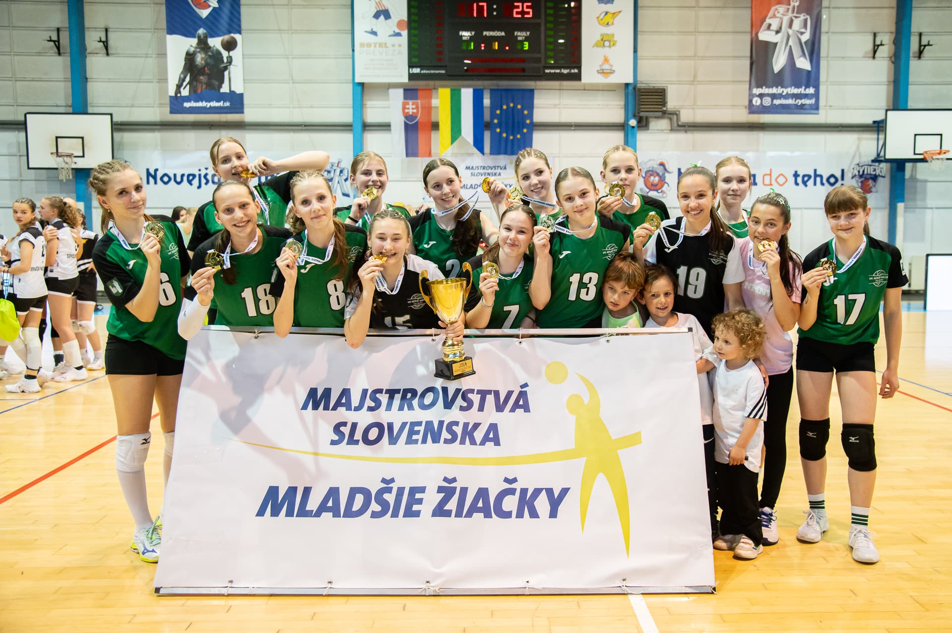Nové Mesto nad Váhom vyhralo M-SR mladších žiačok, vo finále zdolalo Spišskú Novú Ves