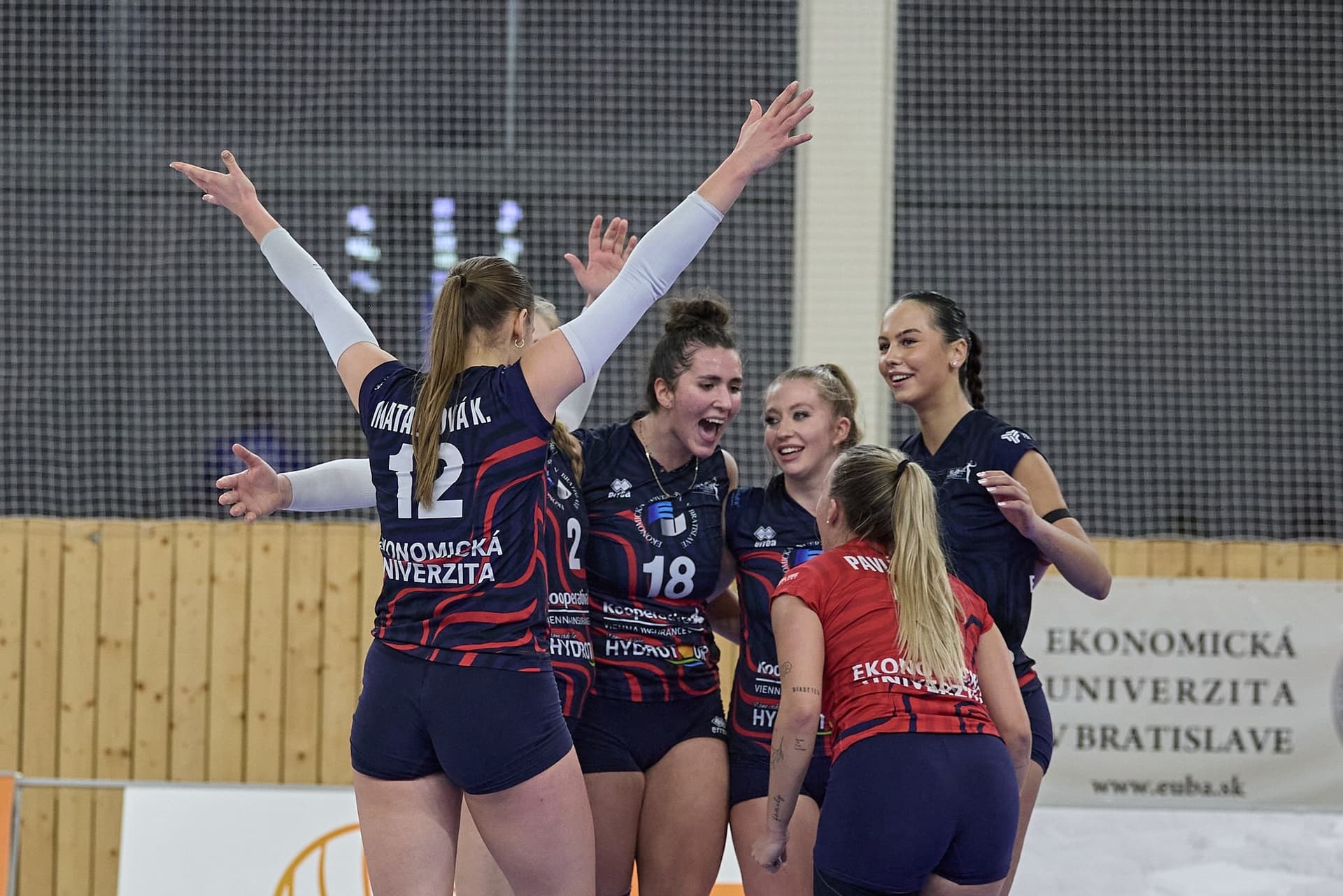 Zlatý set rozhodol drámu: Slávia zdolala Slovan a je vo finále pohára