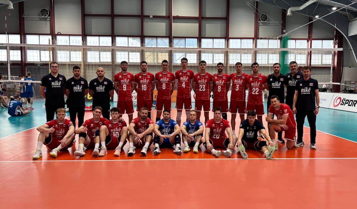 Slováci po bojovnom výkone podľahli Česku, rozhodla dramatická koncovka štvrtého setu