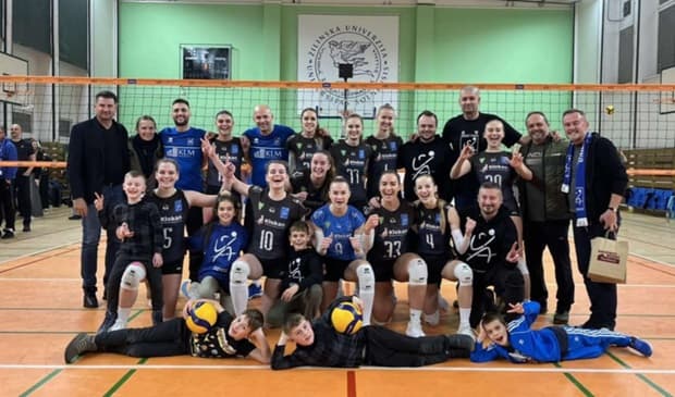 Líder našiel svojho prvého premožiteľa