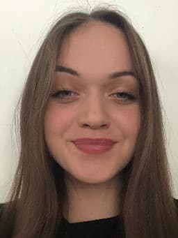 Sofia Pomikalová