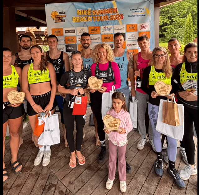 Víťazmi prvého turnaja Niké Summer Beach Tour: Ludha s Povrazníkom a Reginová so Spevárovou