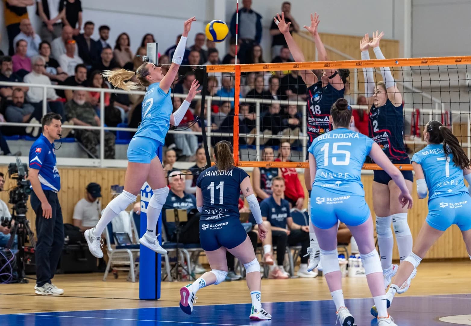 Pohľadom Petra Kalného: Finálová séria play-off žien Slovan – Slávia (2:2)