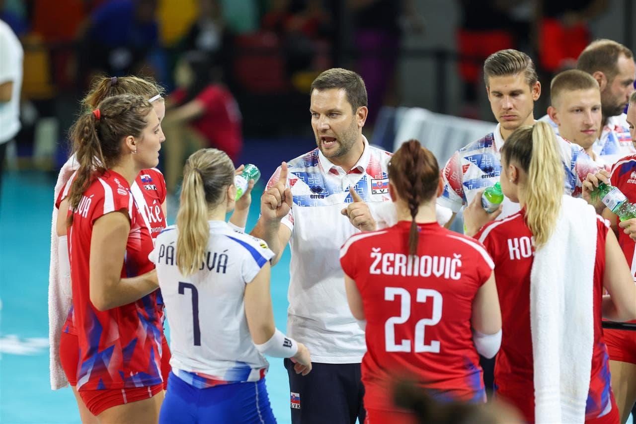 Keď získal titul, videli to štyri milióny ľudí. Ani futbal nemá šancu, tvrdí tréner Mašek