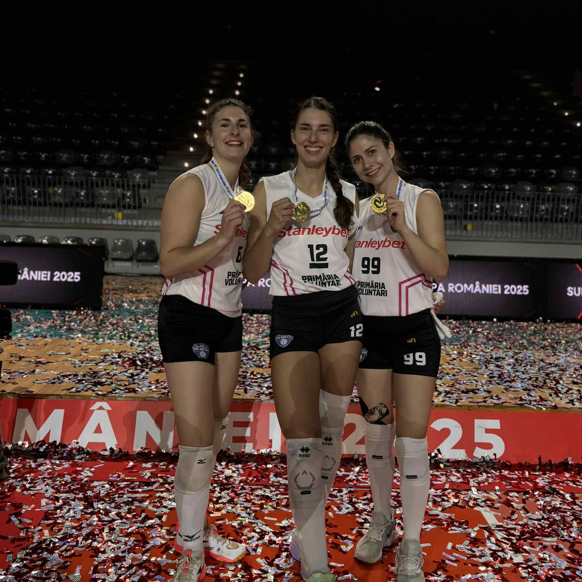 Hneď prvý zápas v sezóne premenila Nikola Radosová v Rumunsku na trofej